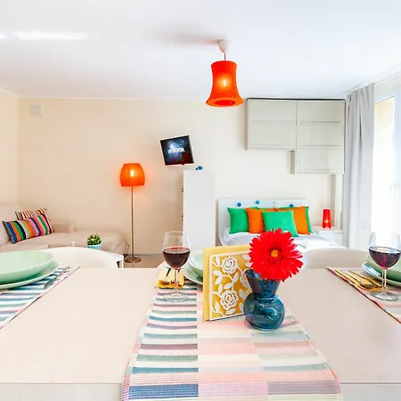 Apartment Little - Rainbow